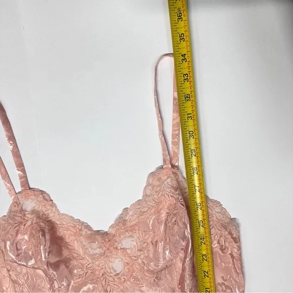 Victoria's Secret Gold Label Pink Satin Jacquard Short Robe and Cami Set Large - Picture 10 of 16